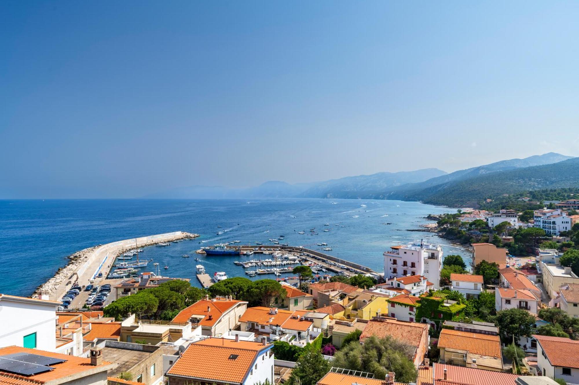 Appartamento Pablo Cala Gonone Bagian luar foto